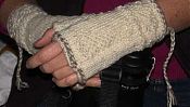 Fingerless gloves -- twined knitting